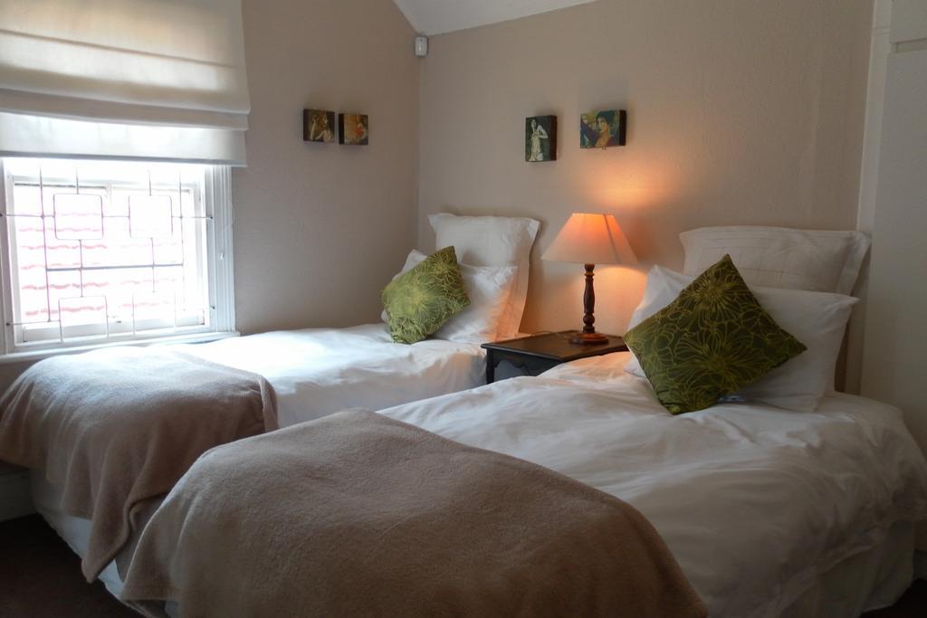 Zareba B&B Guesthouse Glendinningvale ภายนอก รูปภาพ