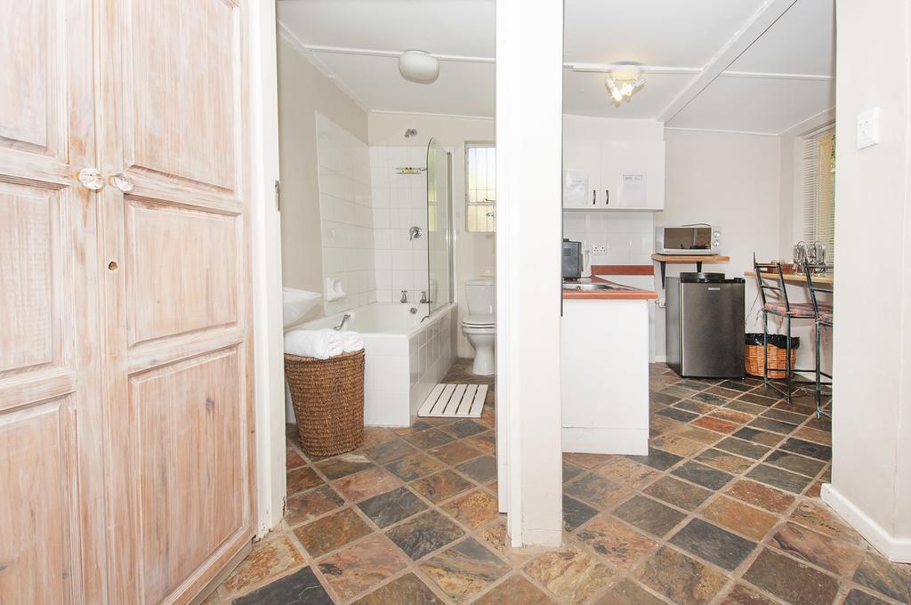Zareba B&B Guesthouse Glendinningvale ภายนอก รูปภาพ