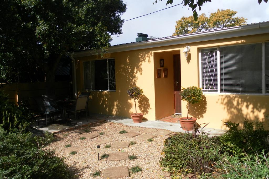 Zareba B&B Guesthouse Glendinningvale ภายนอก รูปภาพ