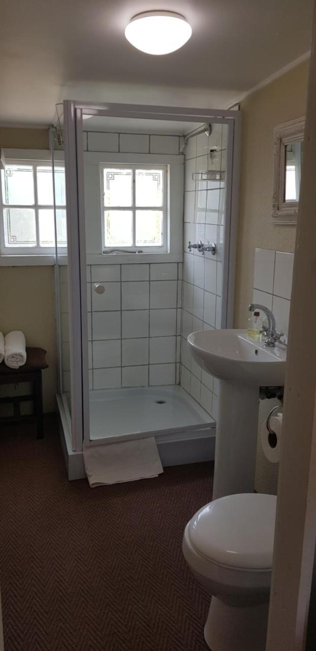Zareba B&B Guesthouse Glendinningvale ภายนอก รูปภาพ