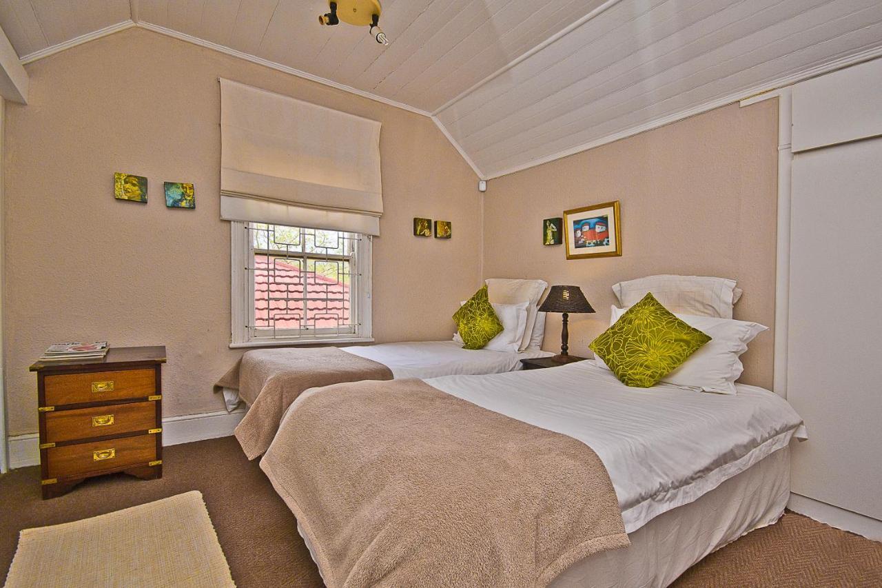 Zareba B&B Guesthouse Glendinningvale ภายนอก รูปภาพ